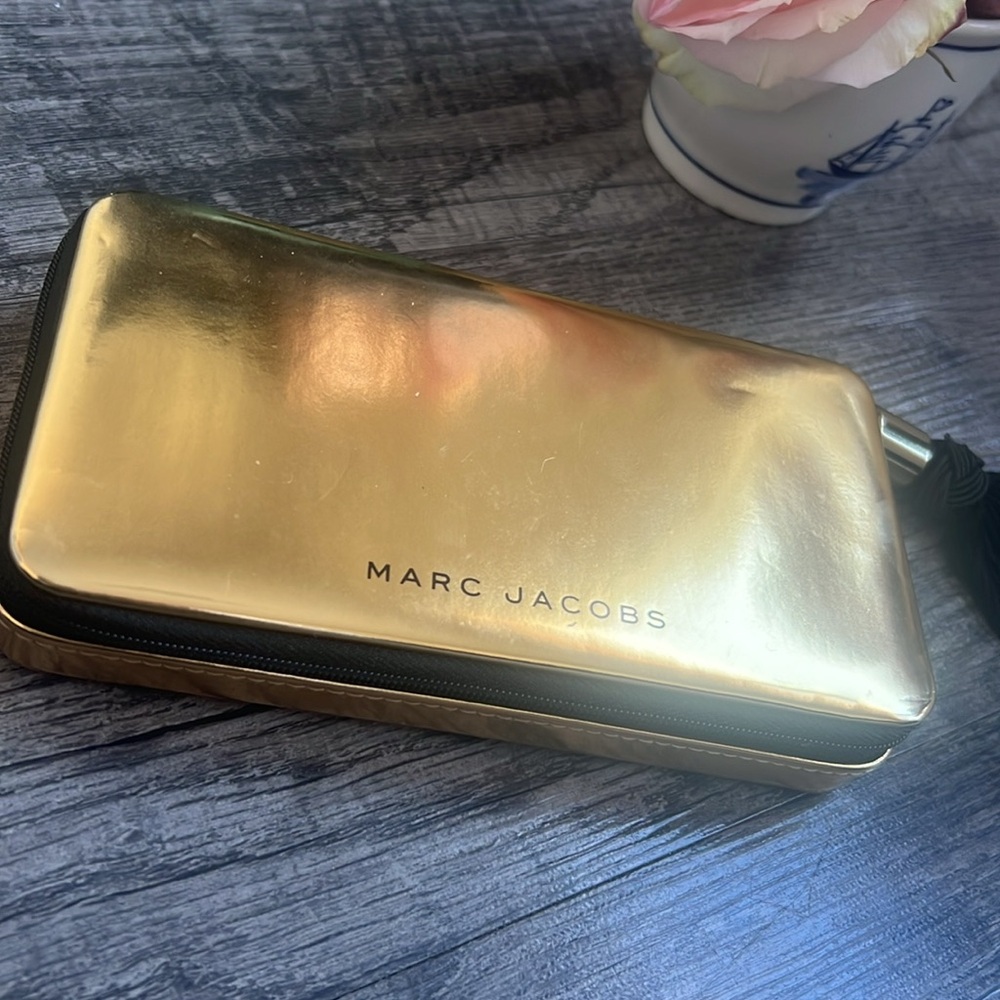 Marc Jacobs coffret wallet 🤍🌹 - Picture 7 of 7